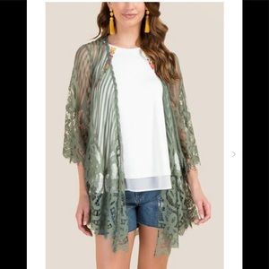 Francesca’s Angelica Striped Lace Kimono in Moss size L